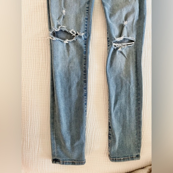 Abercrombie Ripped Ultra High Rise Super Skinny Jeans, Light Wash - Picture 5 of 5